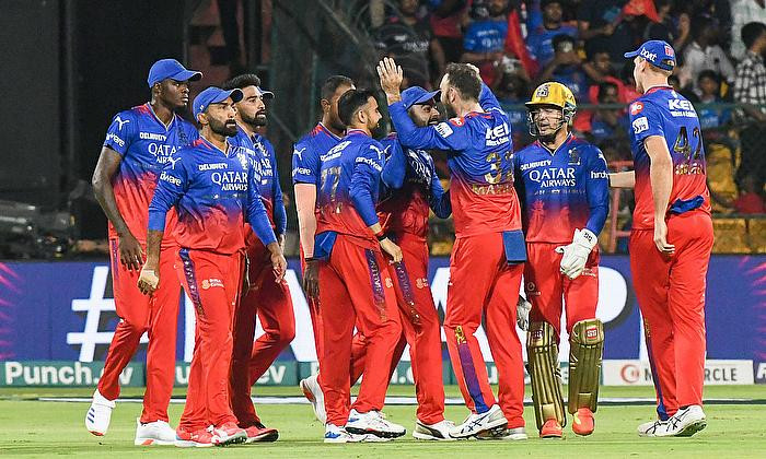 Royal Challengers Bangaluru's Bowlers Facing Heavy Criticisms after yesterday's lost against Kolkata Knight Riders