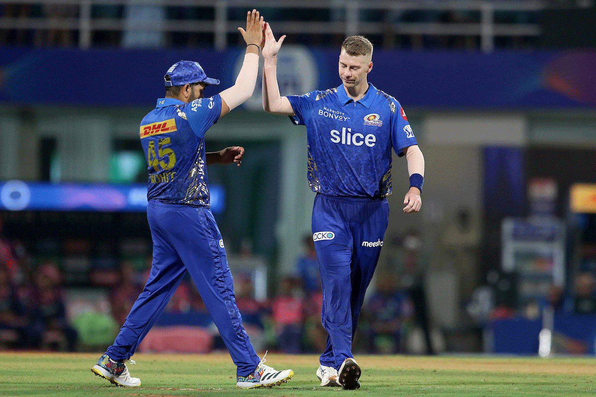 <p>IPL 2023: Riley Meredith has been signed by the Mumbai Indians as a replacement for Jhye Richardson.</p>
