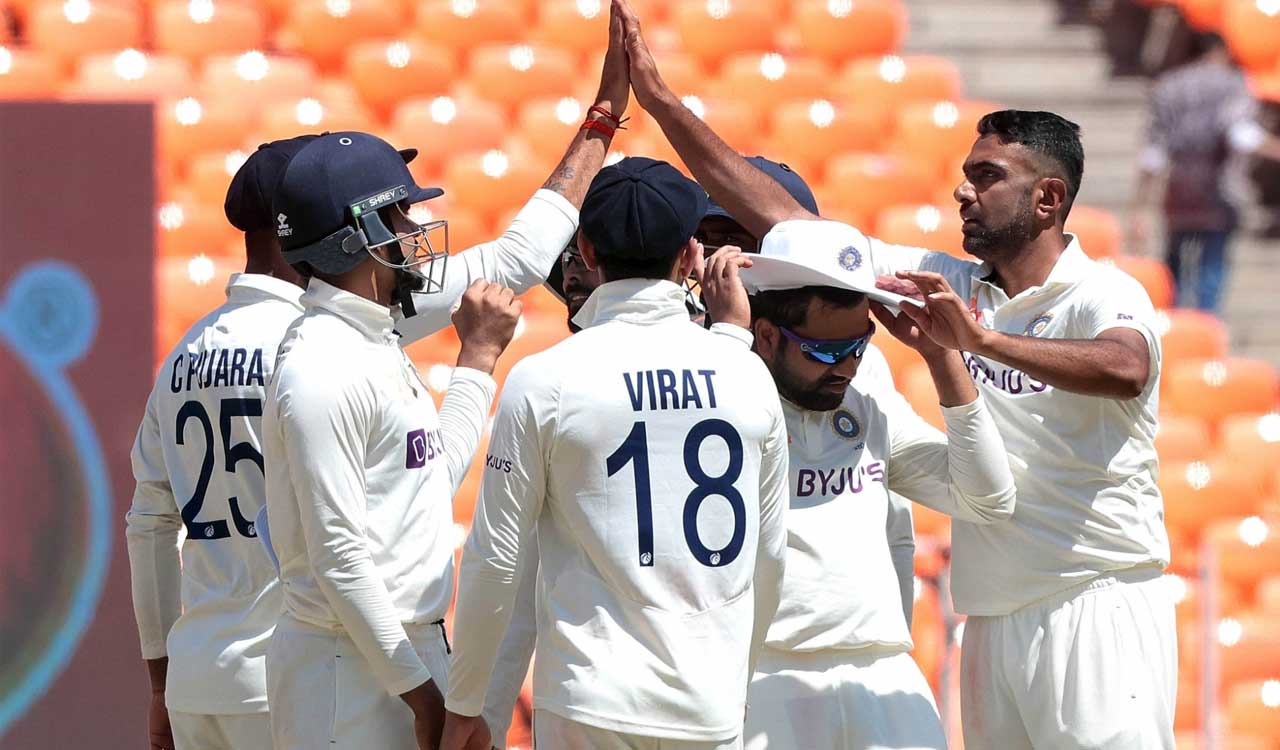 <p>The ruse against Cameron Green is described by Ravichandran Ashwin as "happily going back home taking credit for the plan at least."</p>

