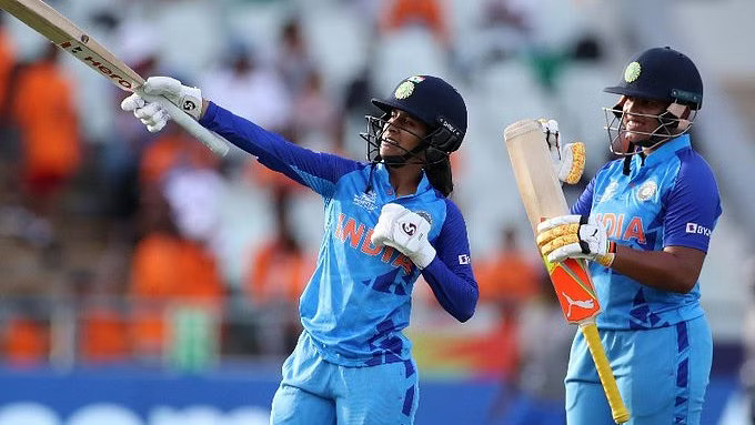 <p>India's stunning victory over Pakistan in the Women's T20 World Cup is praised by Virat Kohli as being inspirational to a whole generation.</p>