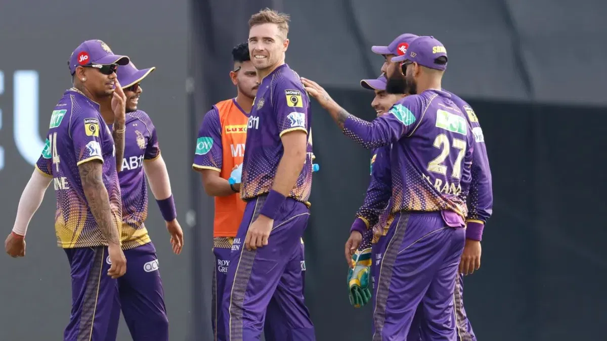 KKR vs RCB Preview: The injury-plagued Knight Riders will face the Royal Test at Eden Gardens, Know Provable Playing XI's.
