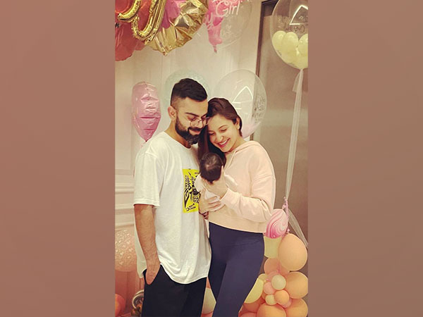 Virat Kohli gives a glimpse of his phone gallery featuring Anushka, Vamika's moments 