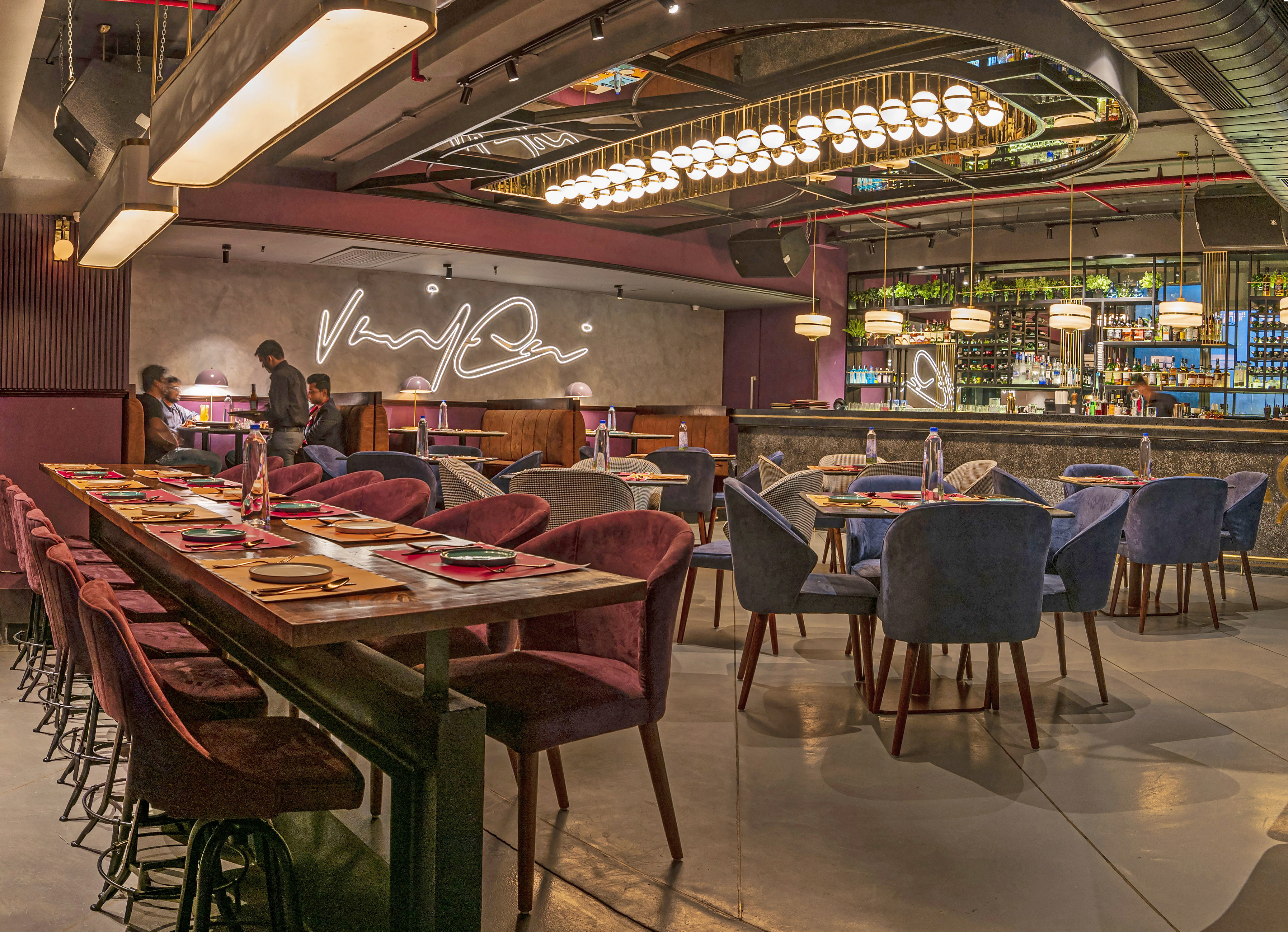 A FIRST LOOK AT VIRAT KOHLI'S RESTAURANT