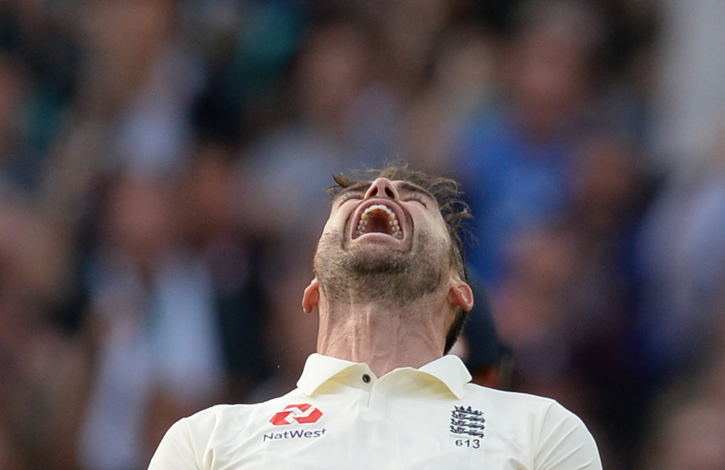 Anderson fined for dissent at Kohli call