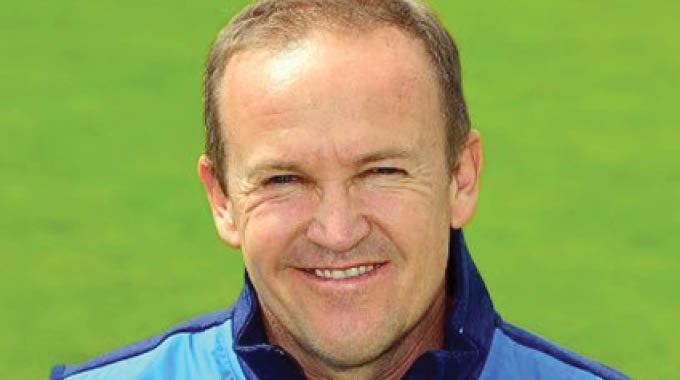 Andy Flower leaves  England cricket board