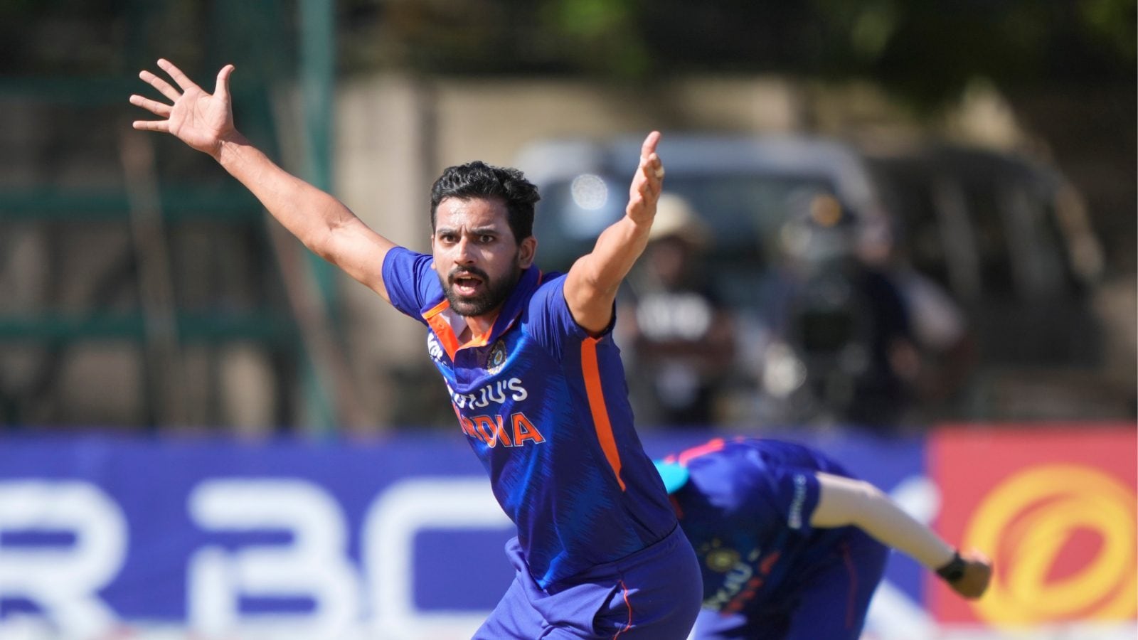 Asia Cup 2022: Deepak Chahar Included in India's Squad as Avesh Khan's Replacement For Afghanistan Clash