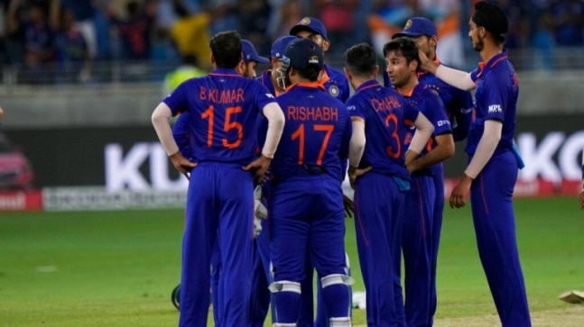 Asia Cup 2022: Harbhajan Singh questions Ravi Bishnoi, Dinesh Karthik's omissions after India lose to Sri Lanka 
