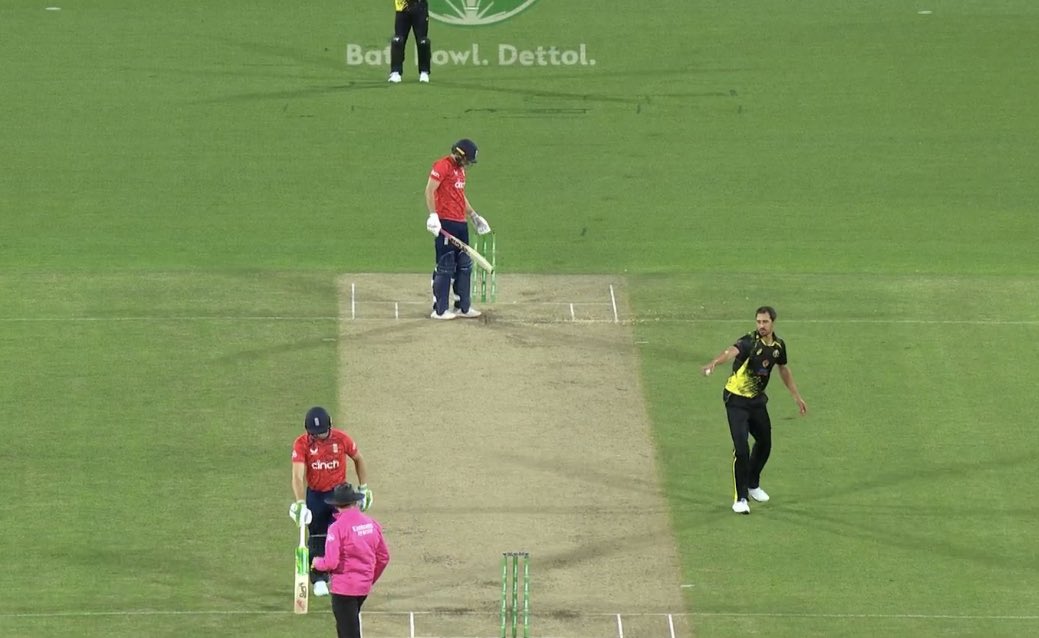 AUS vs ENG: 'I'm Not Deepti Sharma, But I Won't Do It'- Mitchell Starc Engages In A Heated Conversation With Jos Buttler On Non-Striker Run-Out