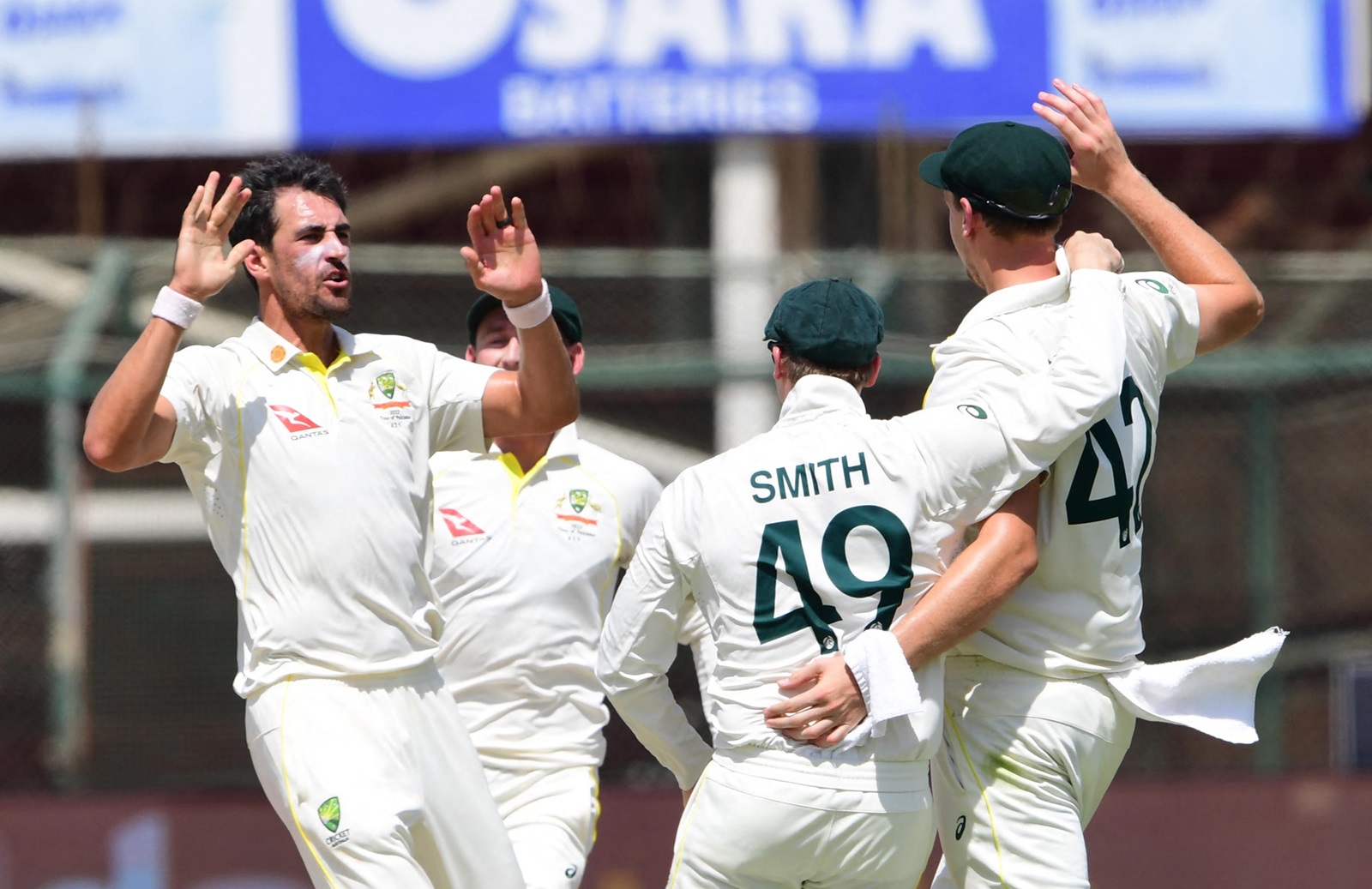 <p>AUS vs SA: Pat Cummins Acclaim Commendable For Mitchell Starc For Stepping through 300 Tests Wickets</p>