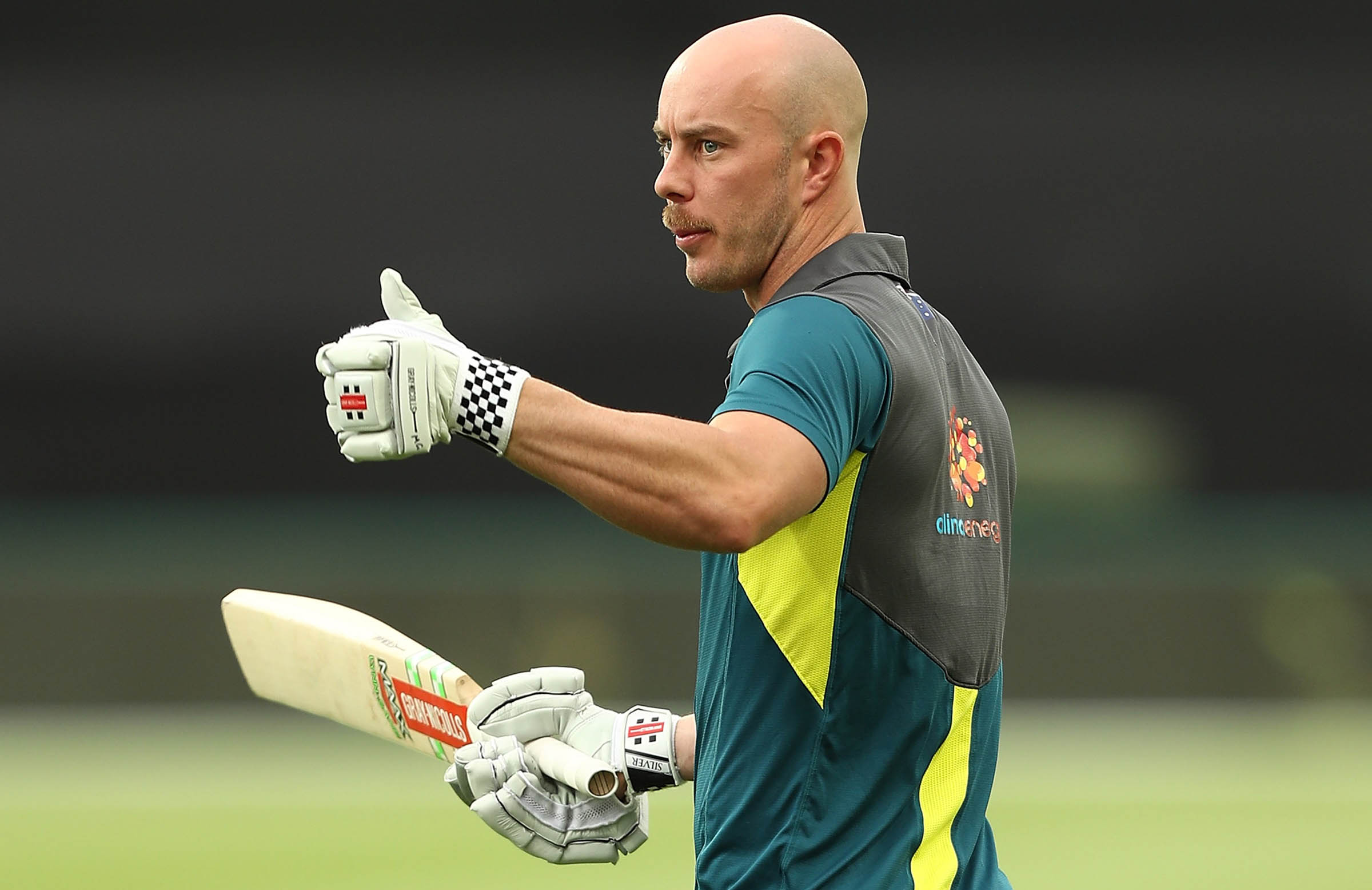 Aussies bowl first in 10-over game
