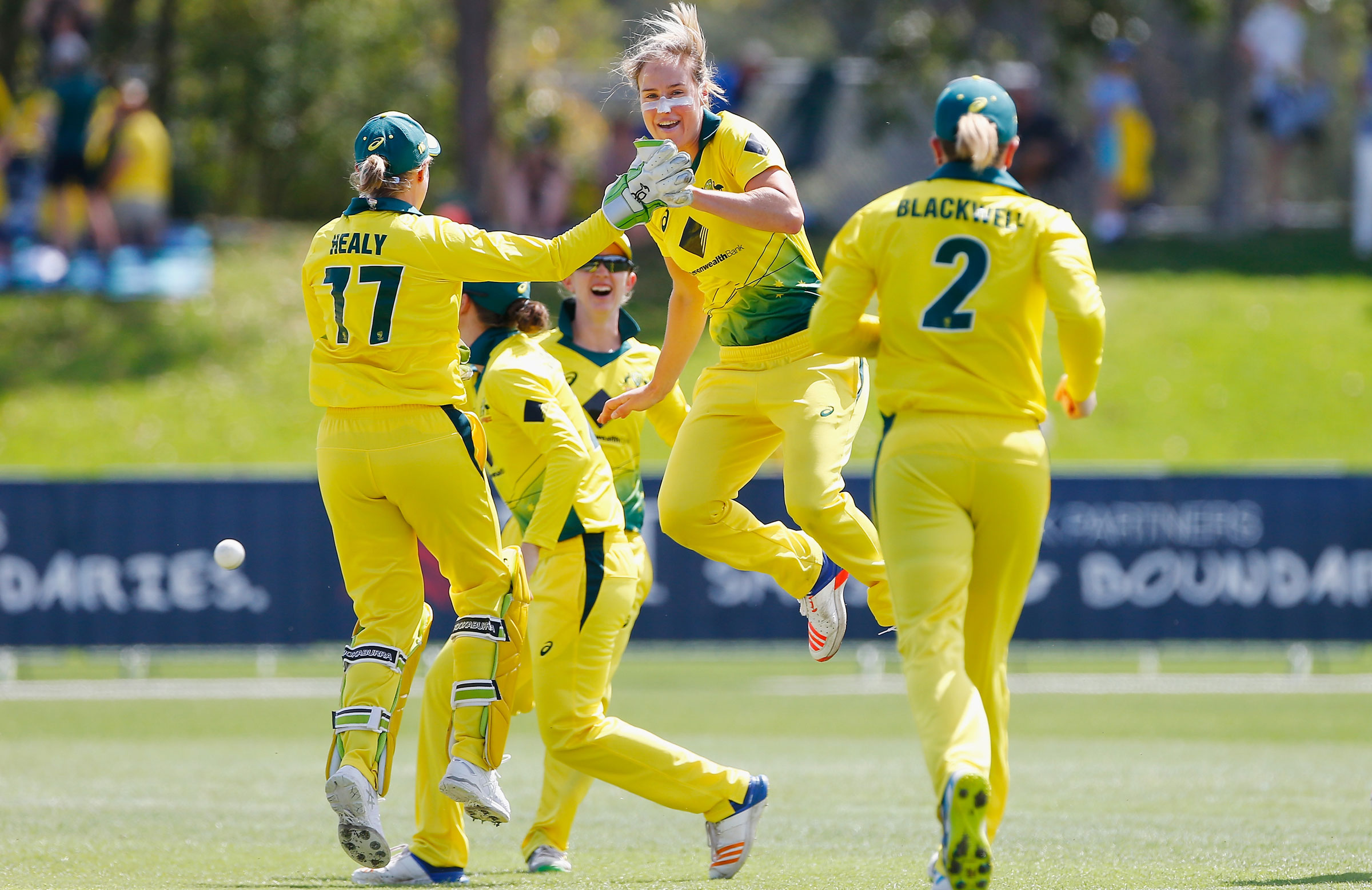 Australia reclaim No.1 ranking