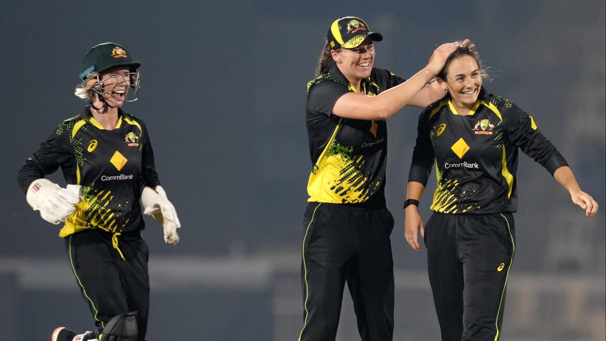 <p>Australia vs India: Heather Graham's street to reclamation - From compelling impulse to cry on introduction to full HAT-TRICK legend</p>