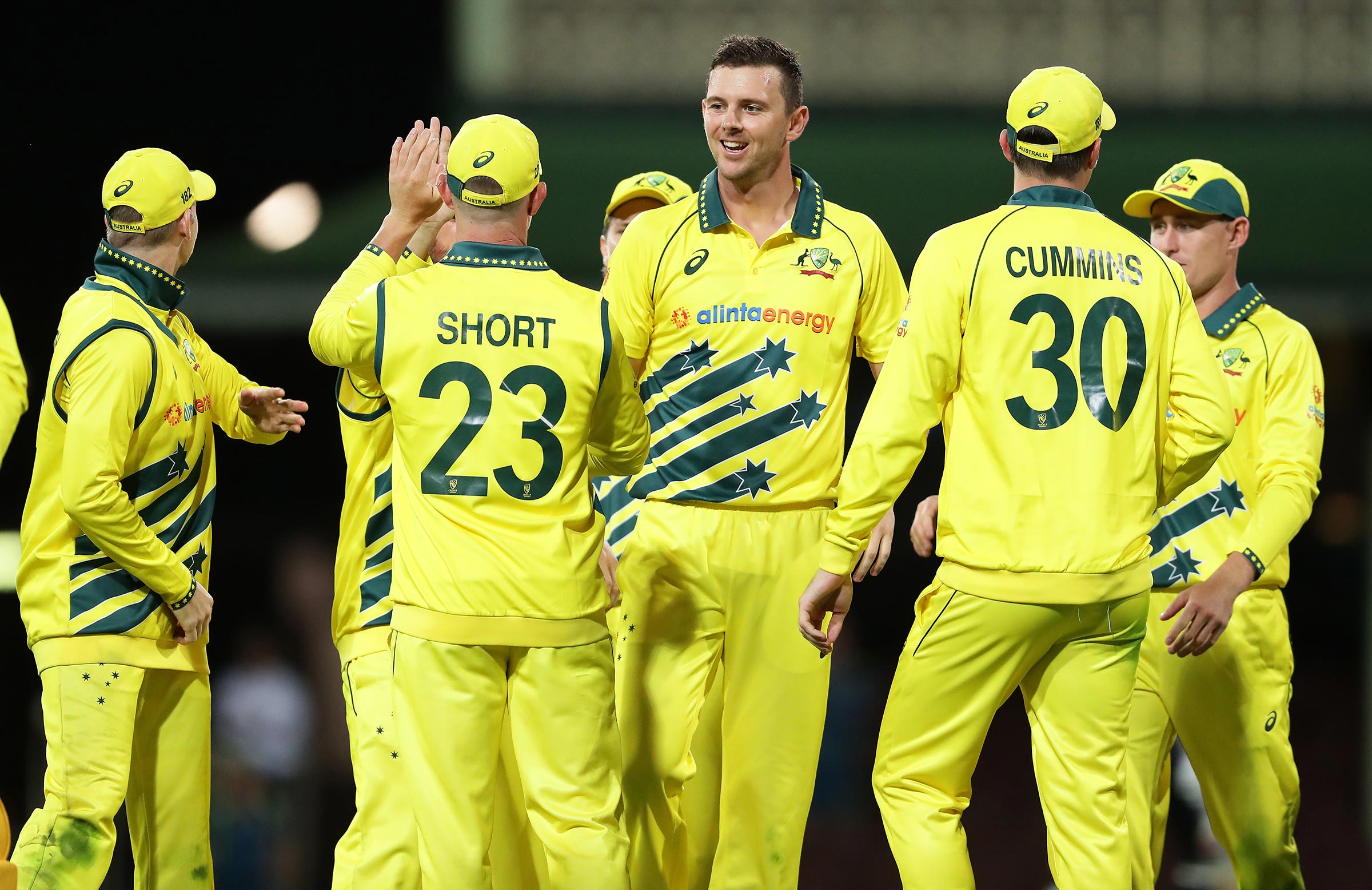 Australia's clinical efforts keep New Zealand contained