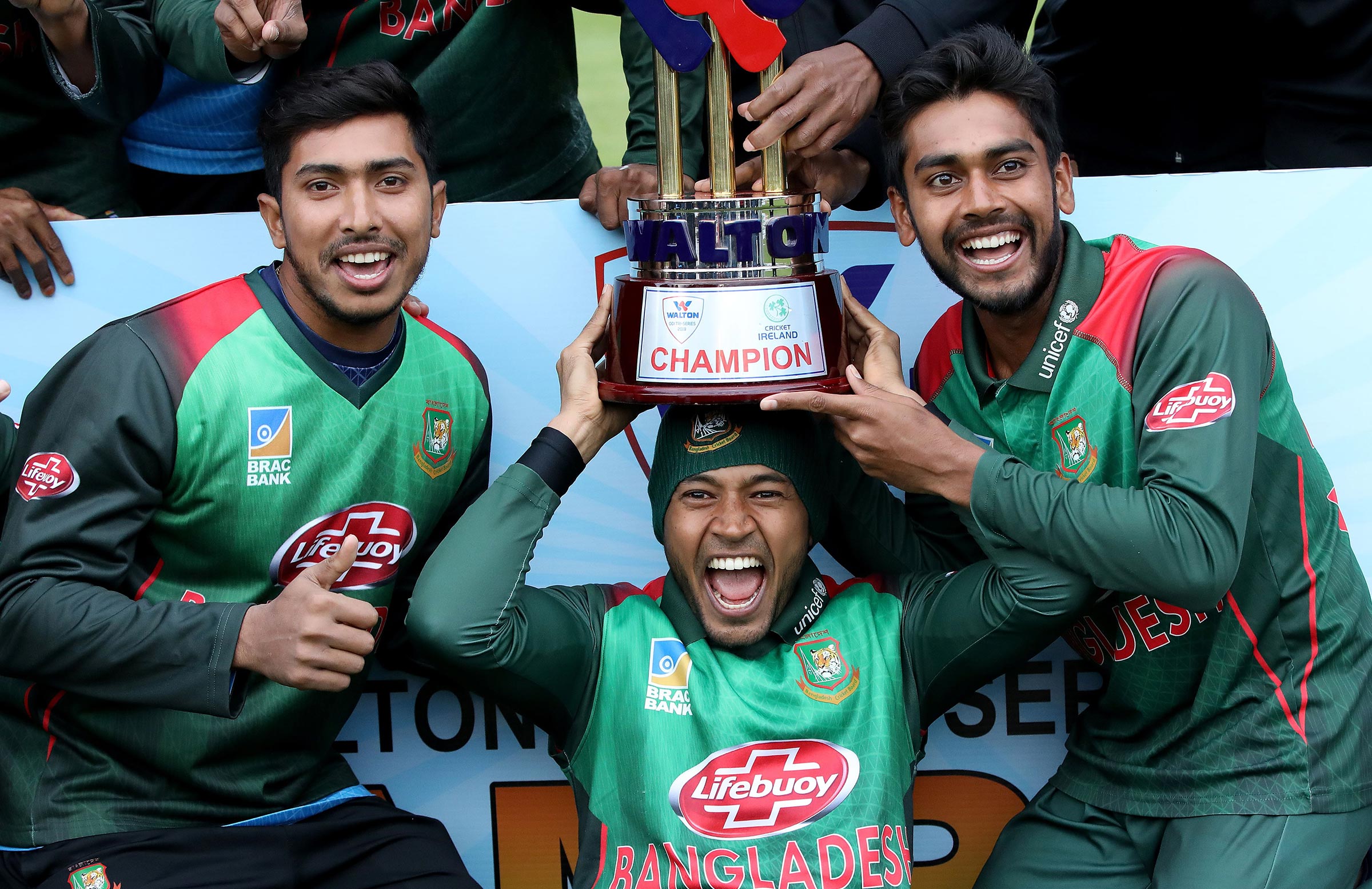 Bangladesh claim tri-series trophy
