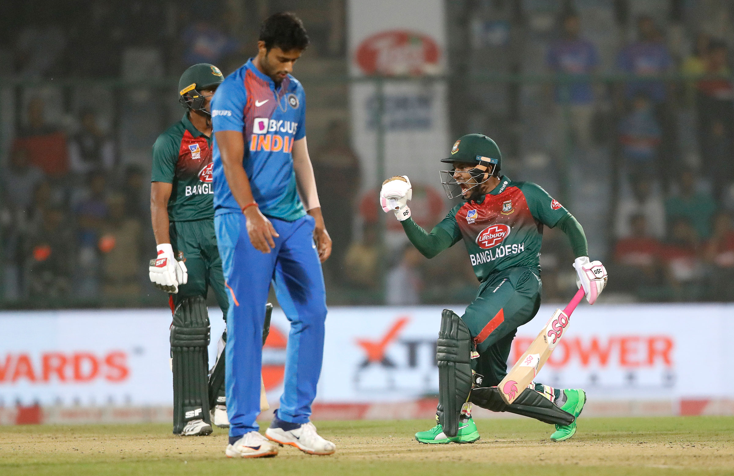 Bangladesh stun India in Delhi smog