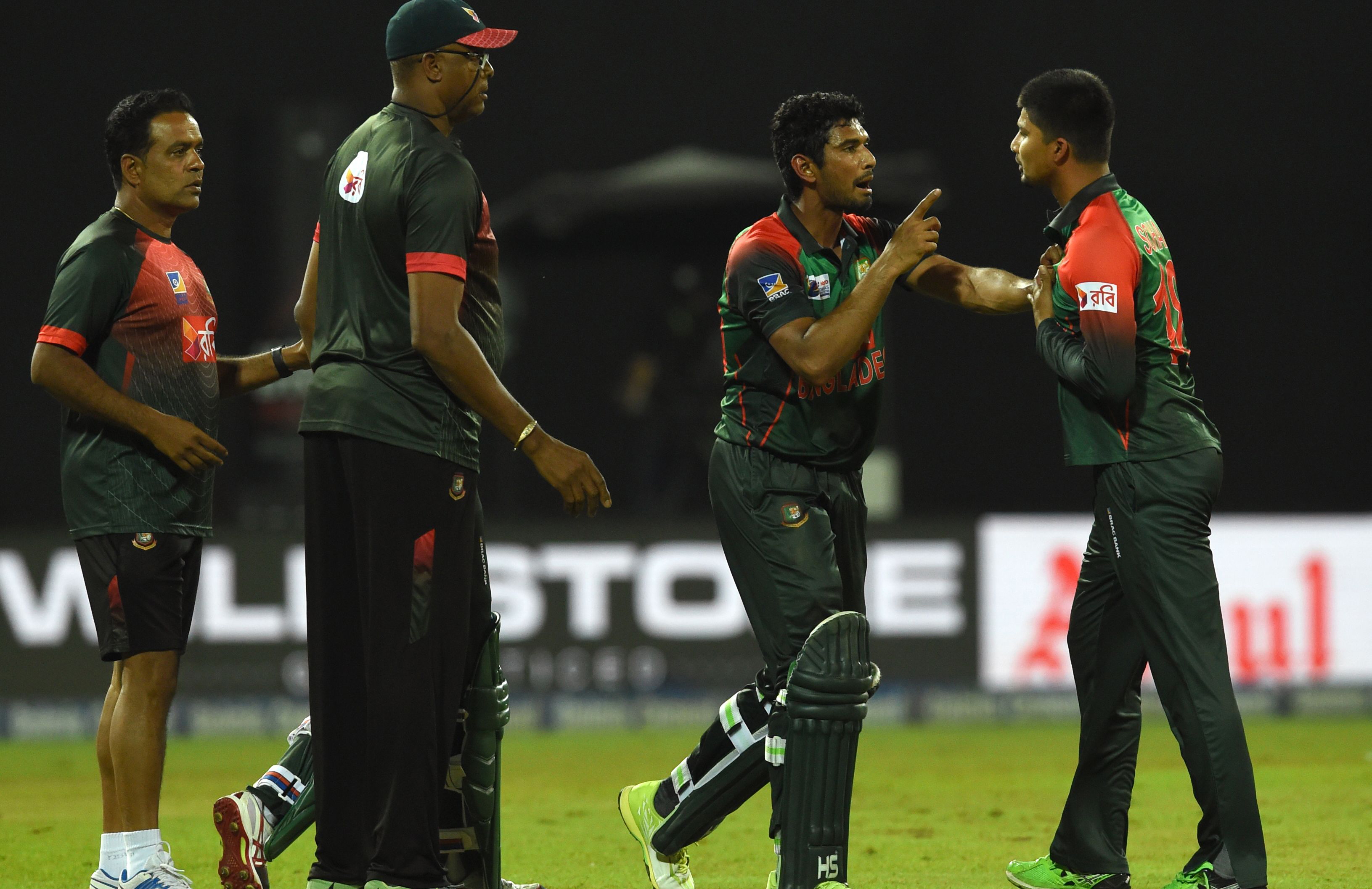 Bangladesh team regrets bad behaviour