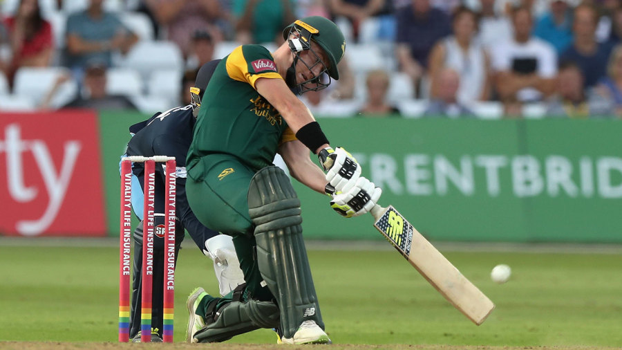 Ben Duckett, Steven Mullaney fire as Notts rack up another 400 or more aggregate