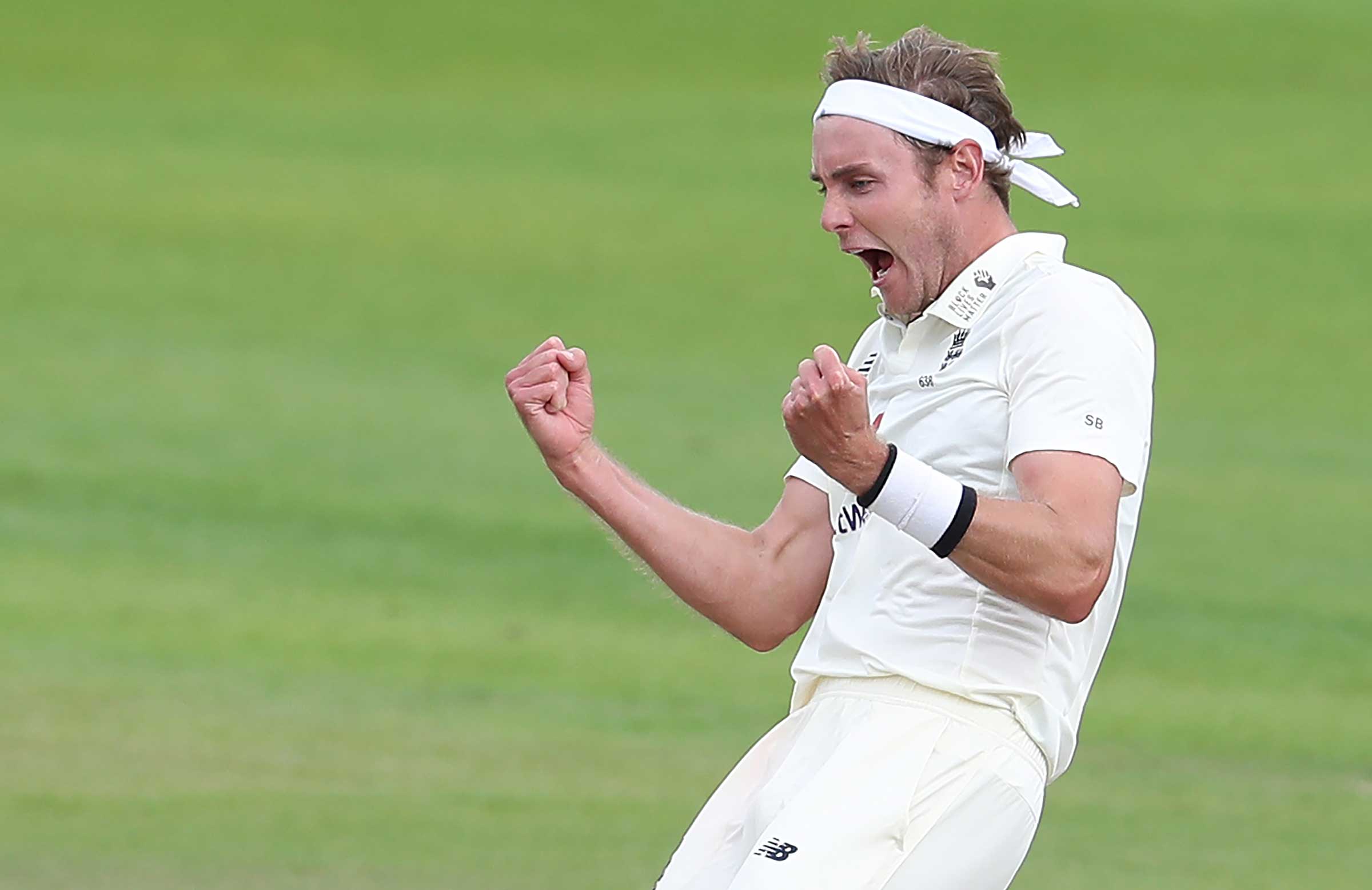 Broad blitz puts England in the box seat