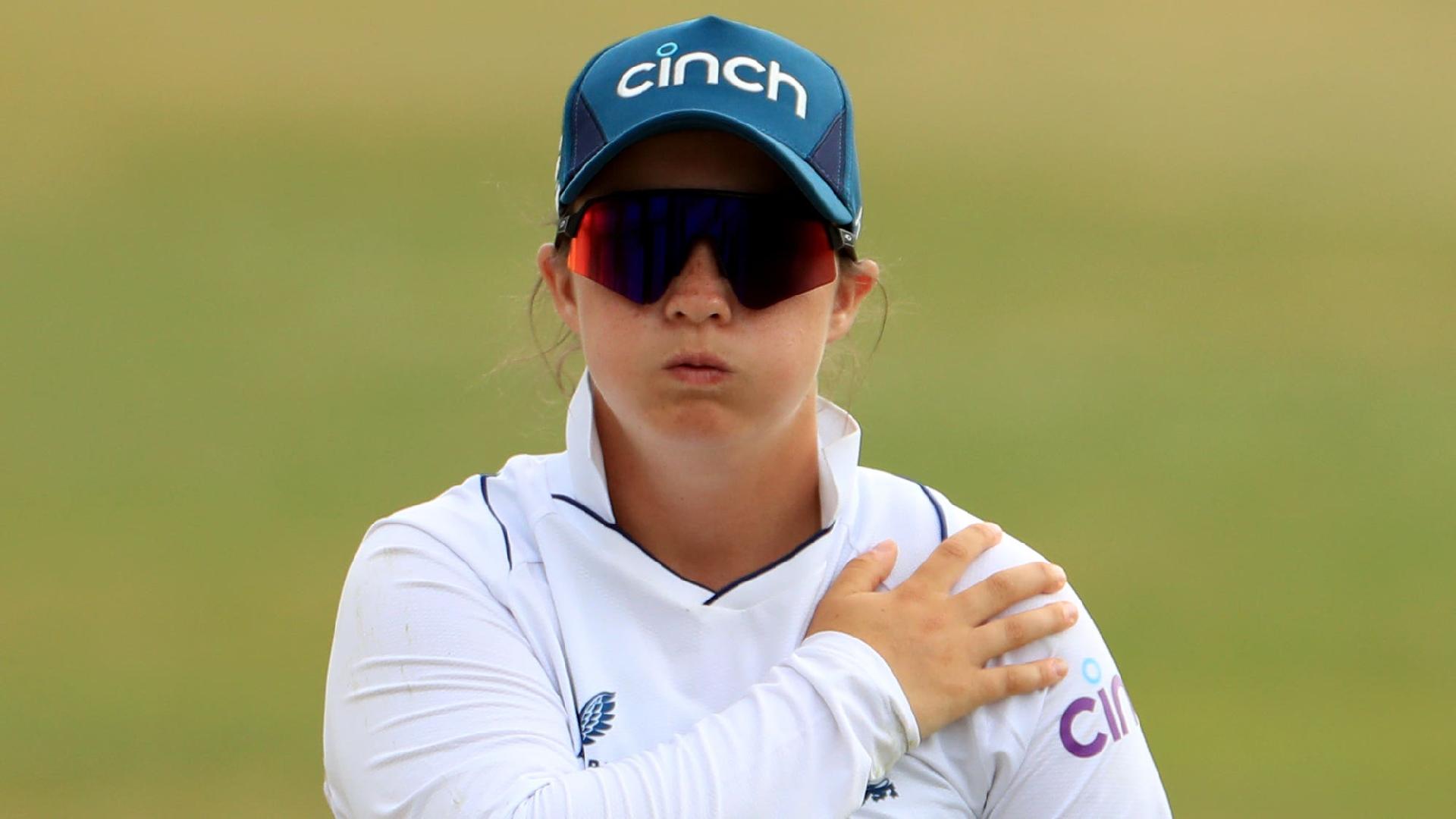 Capsey and Davidson-Richards released from England Test squad