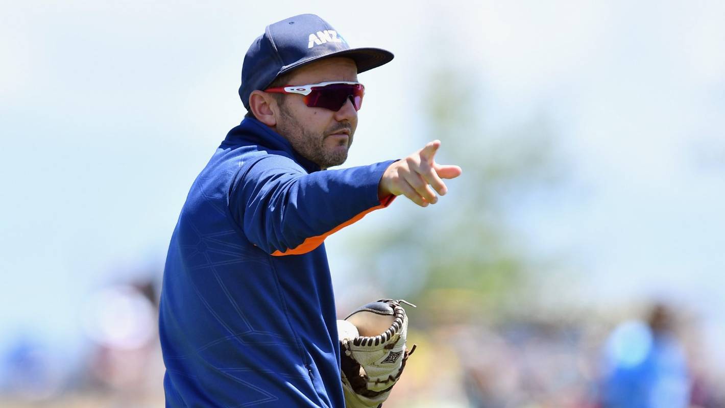 Coach Mike Hesson returns to IPL with Bangalore, home of Virat Kohli