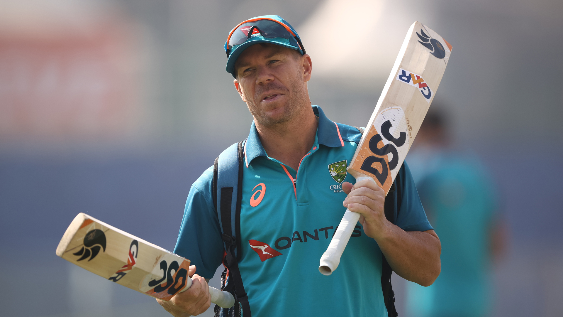 Cummins backs Warner to retain Australia place for Second Test