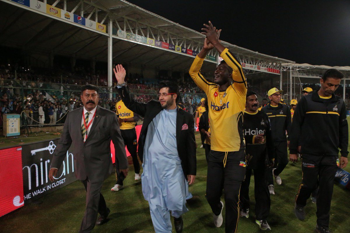 Darren Sammy Conferred With Sitar-e-Pakistan Award
