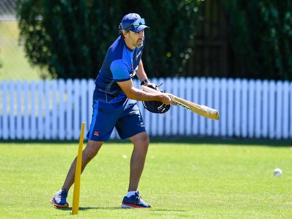 Dean Brownlie appointed as New Zealand women's batting coach