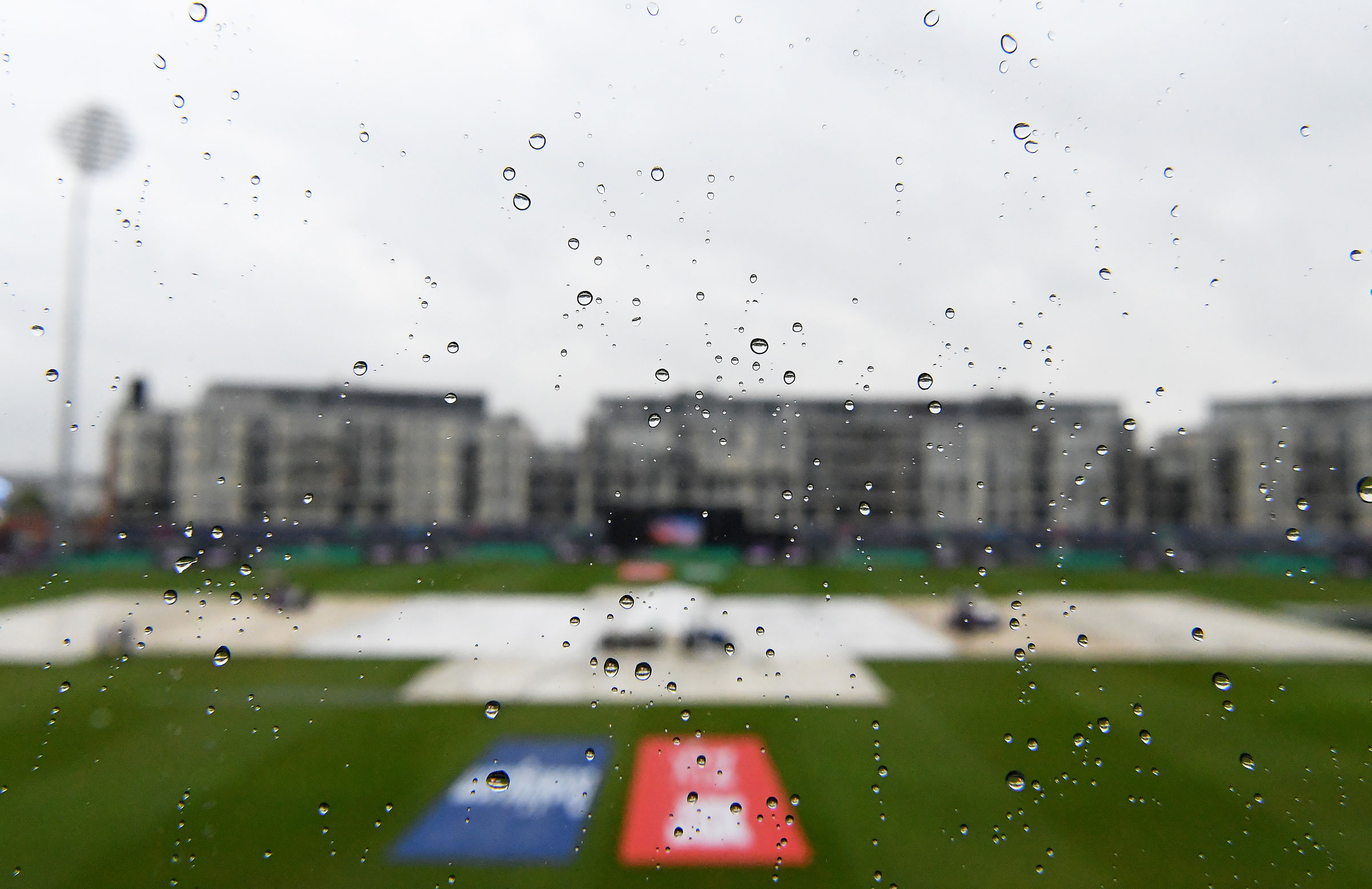 Downpour ruins Pakistan v Sri Lanka