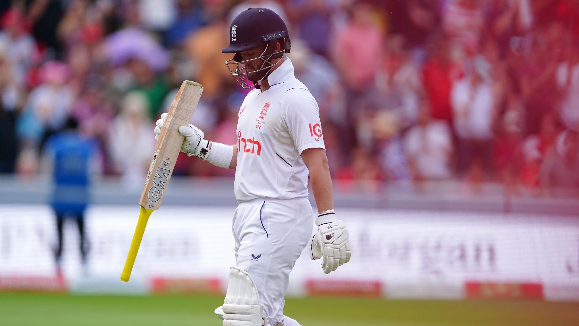Duckett out for 98 as aggressive England fight back in second Test