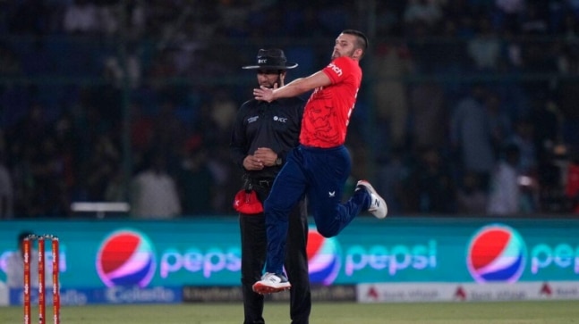 ENG vs PAK: Challenge will be to keep those speeds going, says Mark Wood after searing return