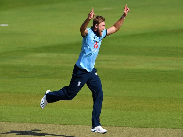 England all-rounder David Willey to return to Northamptonshire on four-year deal