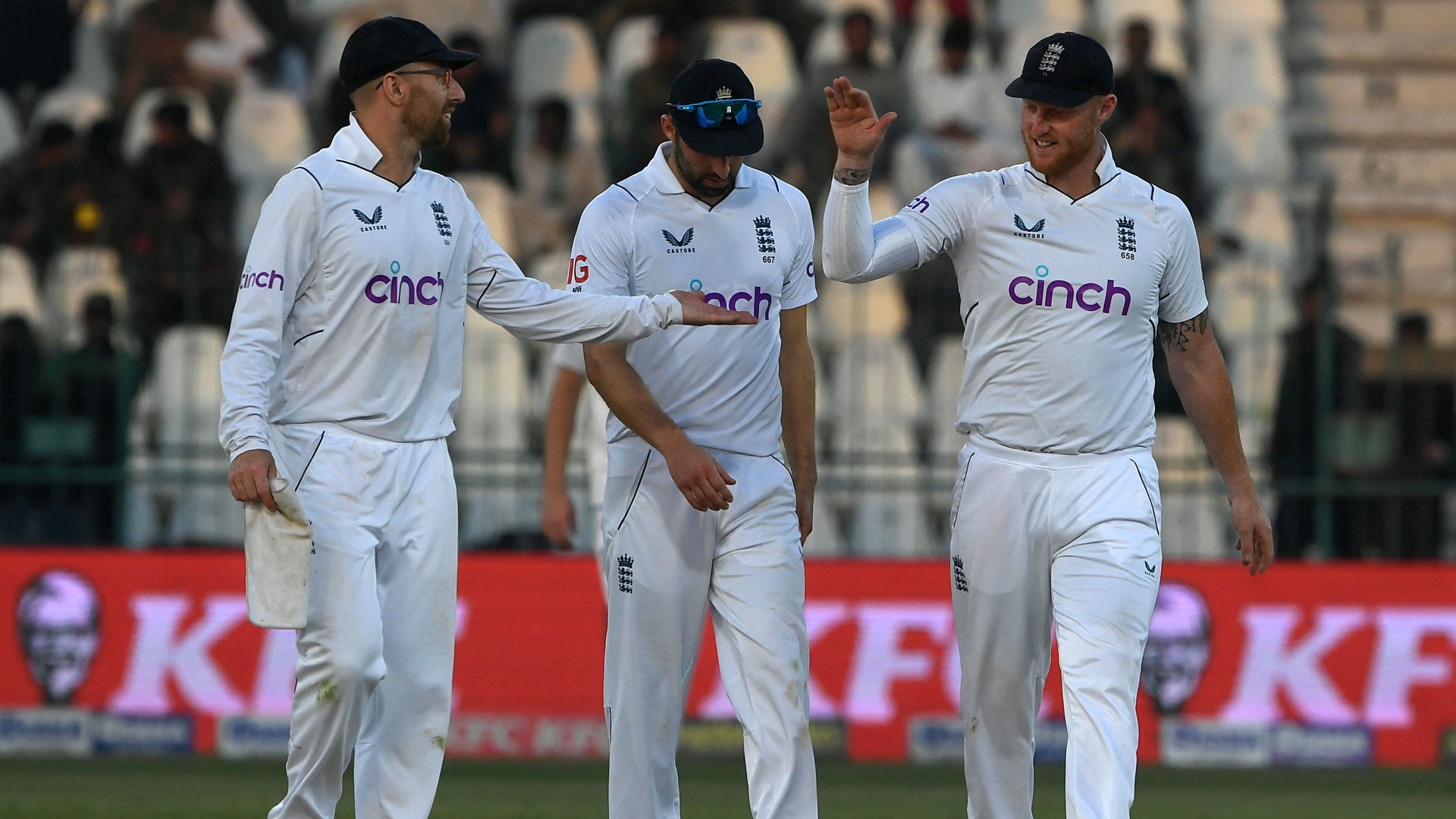 England slow Pakistan fightback on back-and-forth day three in Multan