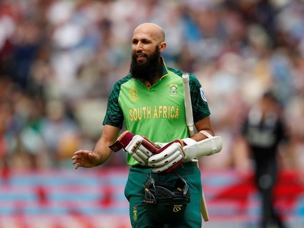 Faf du Plessis calls Hashim Amla 'father figure' of South Africa team