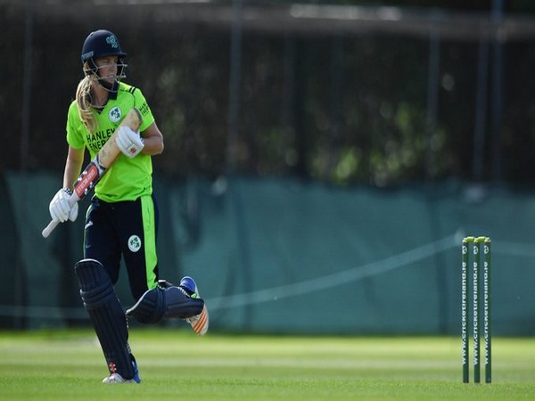 Former Irish cricketer Kim Garth signs new long-term deal with Melbourne Stars