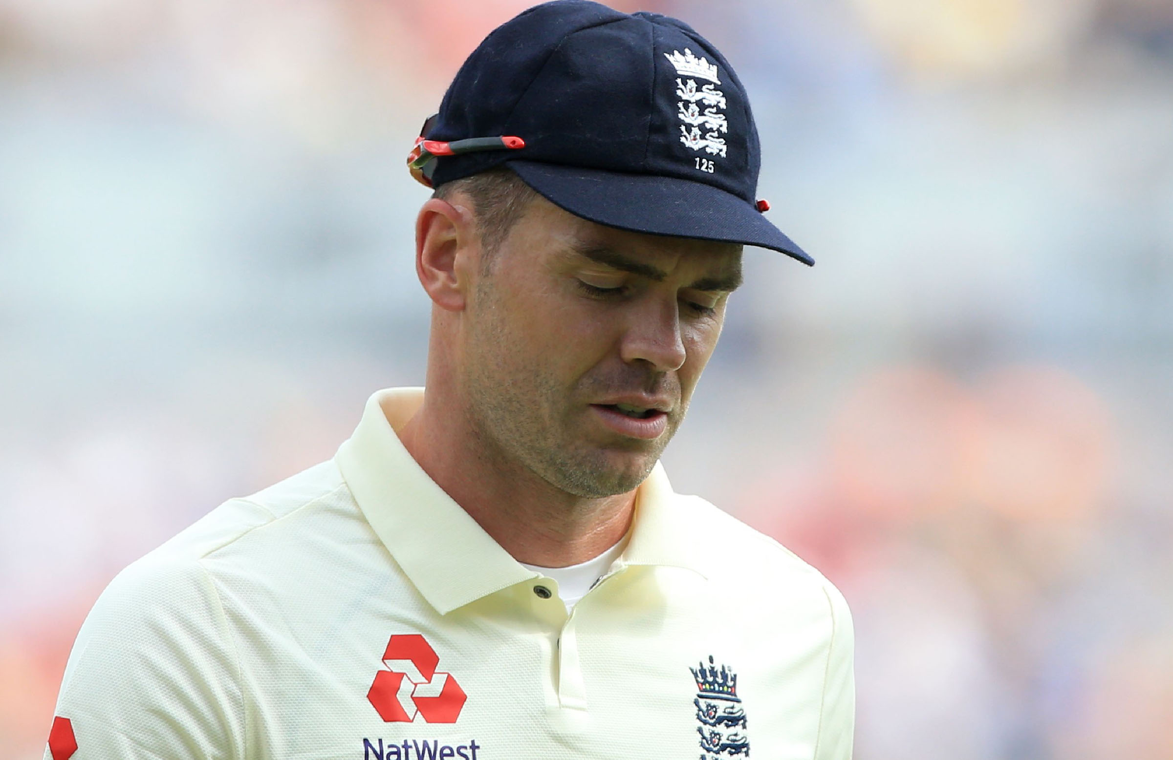 Fresh injury puts Anderson back on the bench