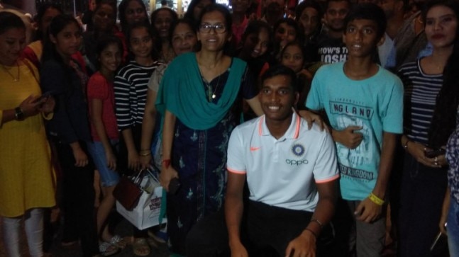 Friends and family celebrate Atharva Ankolekar's homecoming after U-19 Asia Cup heroics