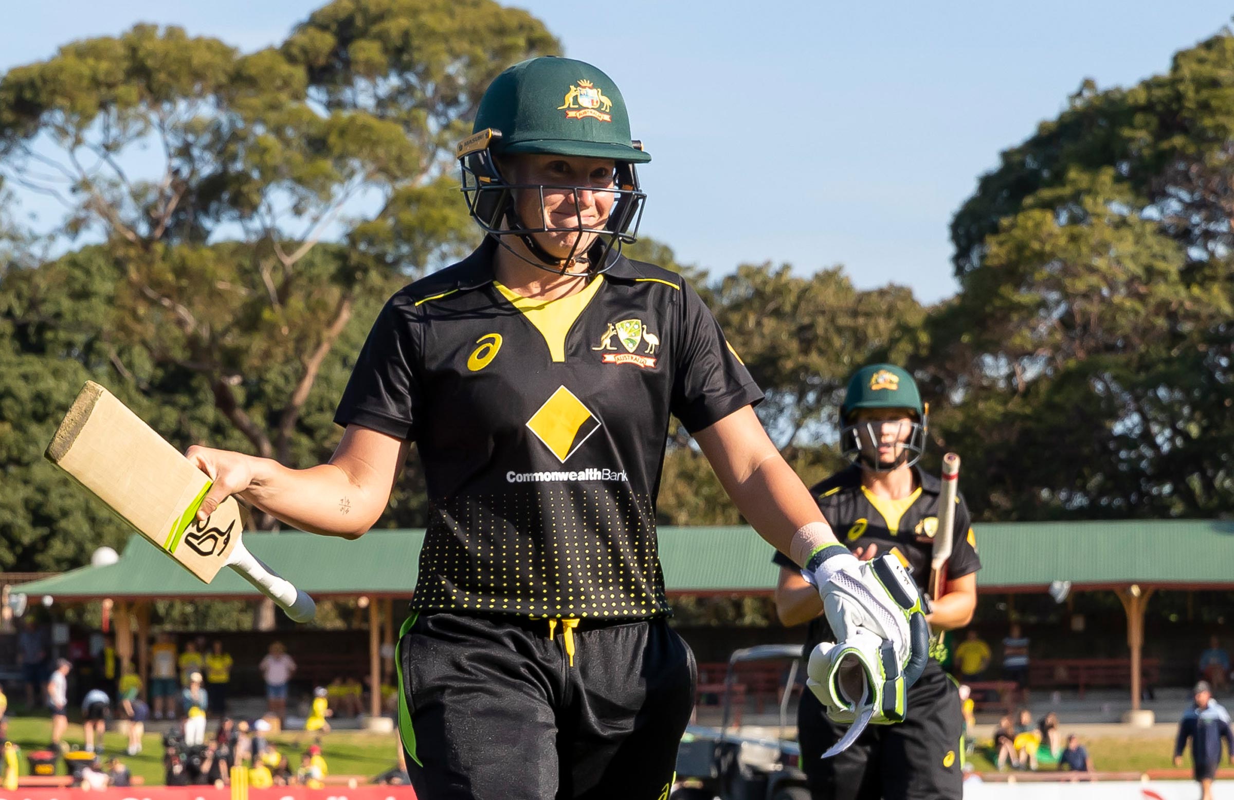 Healy crushes captain's record in dazzling thump