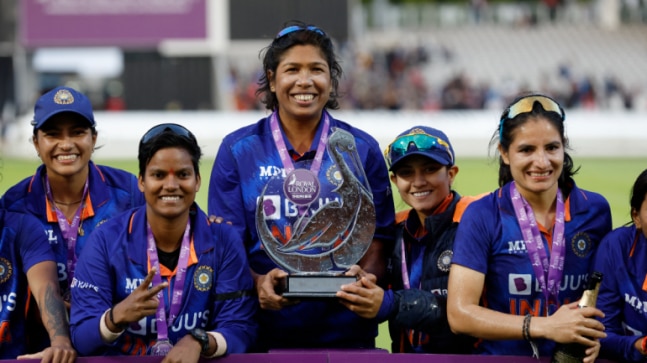 ICC Rankings: Jhulan Goswami finishes in No.5, Harmanpreet Kaur and Smriti Mandhana jump places