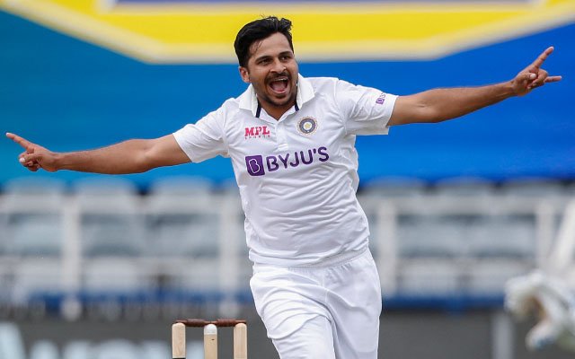 'If there's one thing he does not lack is his confidence' - Dinesh Karthik on Shardul Thakur's career so far