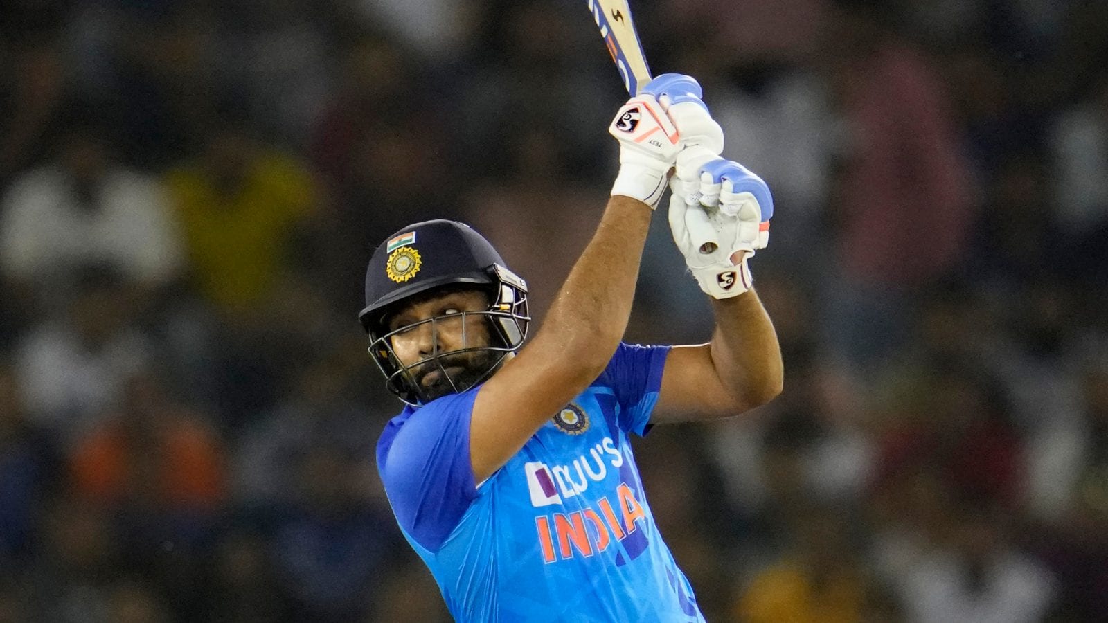 IND vs AUS: Rohit Sharma Equals World Record With a Six Against Australia in Series Opener