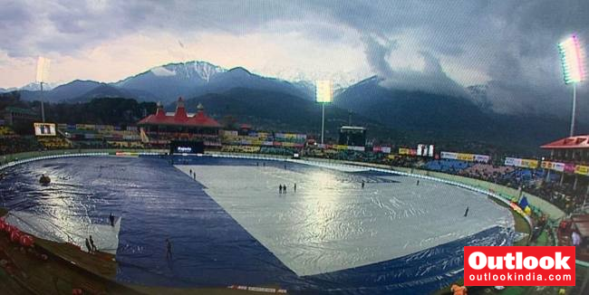 IND Vs SA, 1st ODI: Rain Threatens To Wash Out Dharamsala Match, Angry Fans Blast BCCI For Poor Scheduling
