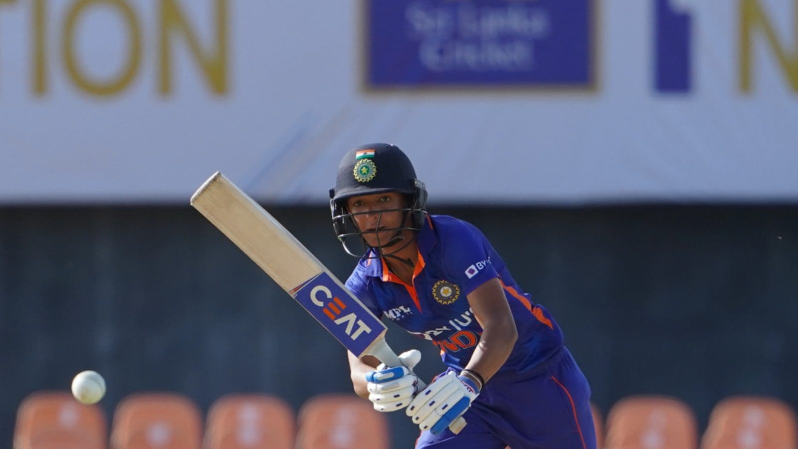 IND-W vs SL-W: Harmanpreet Kaur Surpasses Mithali Raj to Become India's Leading Run-getter in T20Is