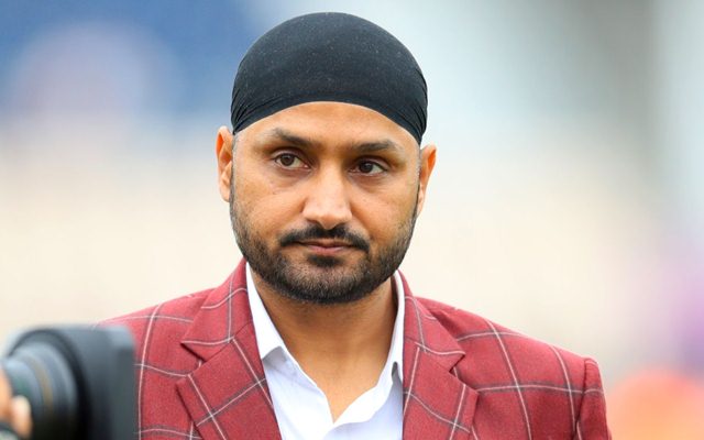 Indian fans lash out at Harbhajan Singh for his 'always crying' tweet on Adam Gilchrist - CricTracker