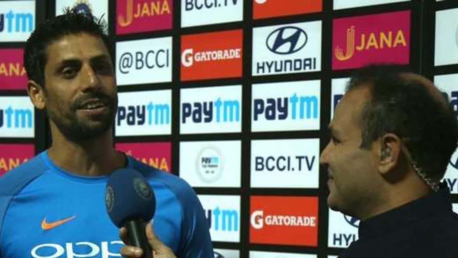 'Indian Javelin Throw Hero Ashish Nehra': Sehwag Brutally Trolls Pakistani 'Chicha' for Making Grave Mistake on Twitter