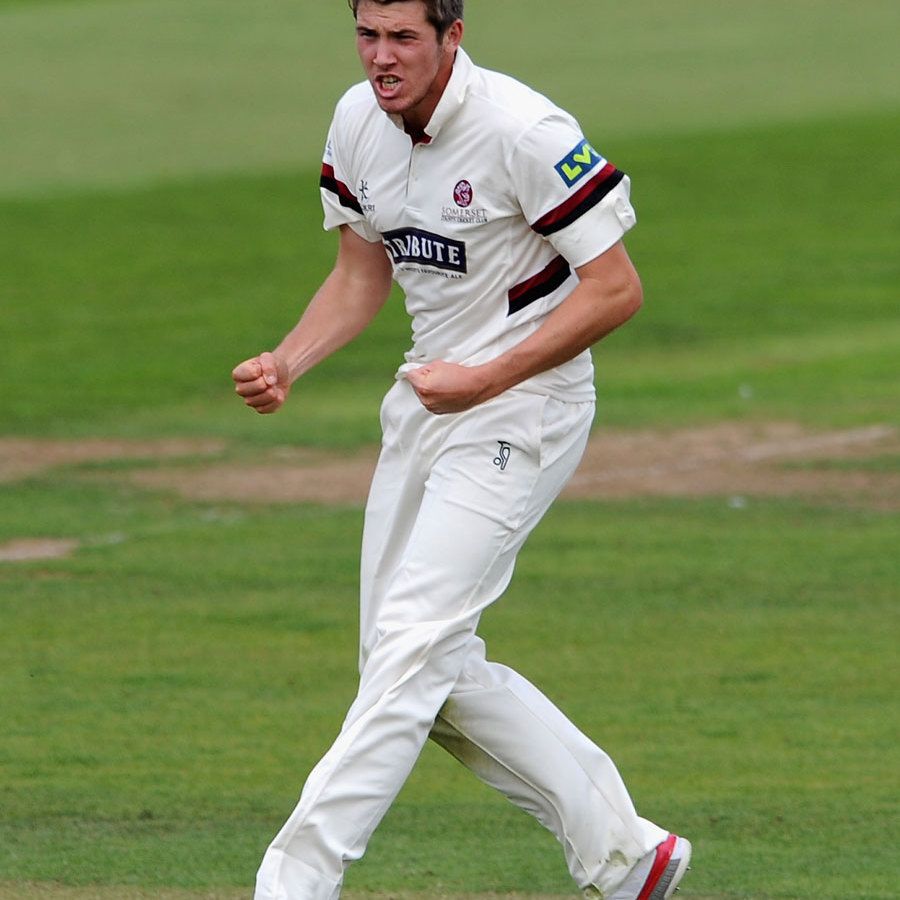 Jamie Overton makes Northants advance move as Somerset center around Title push