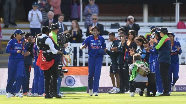 Jhulan Goswami stand to be expected at Eden Gardens soon, plans CAB