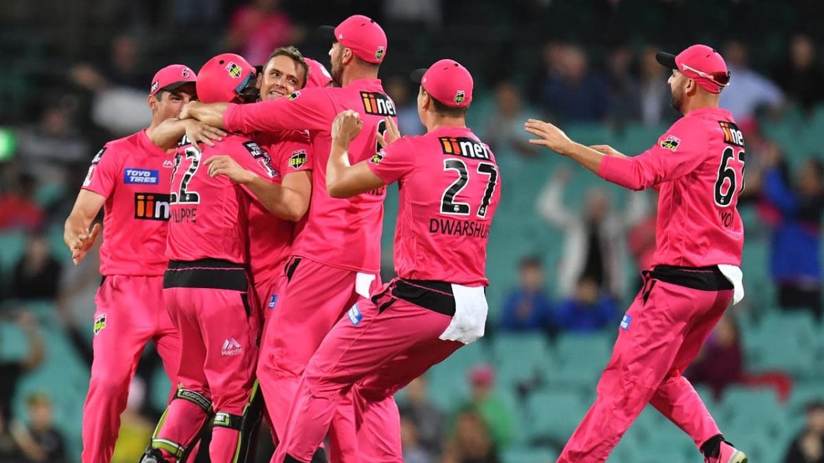 Josh Philippe stars, Sixers win BBL final - Southern Riverina News