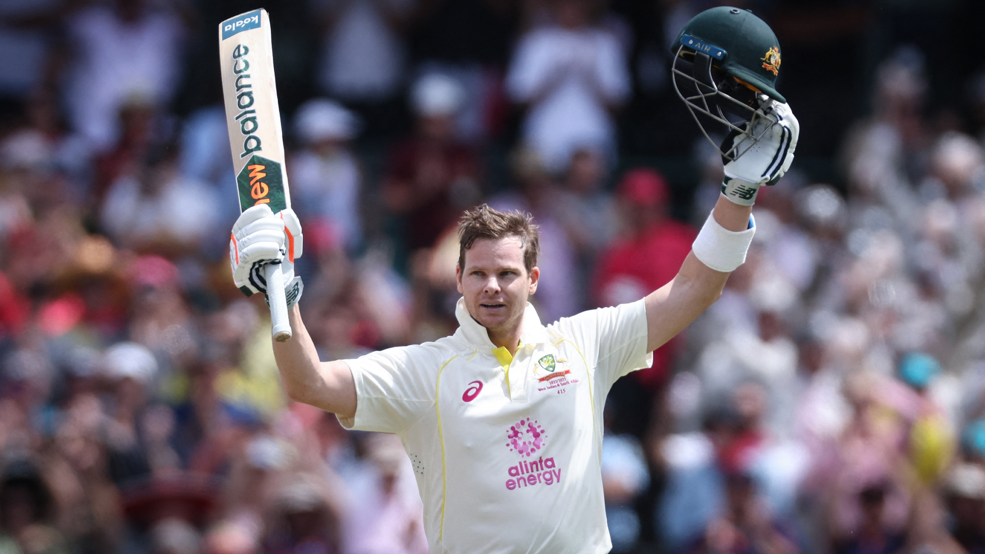 Khawaja and Smith score centuries as Australia dominate Proteas on day two
