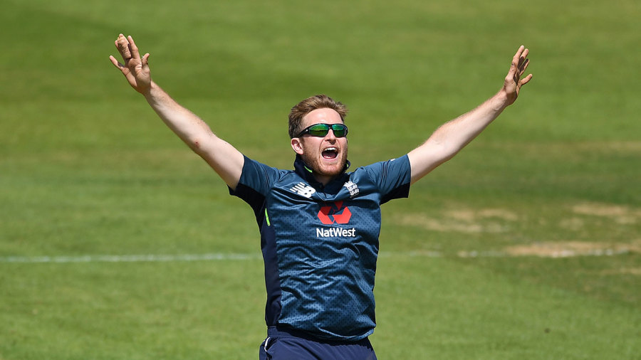 Liam Dawson pips Joe Denly to World Glass 15, with David Willey set to pass up a great opportunity as well
