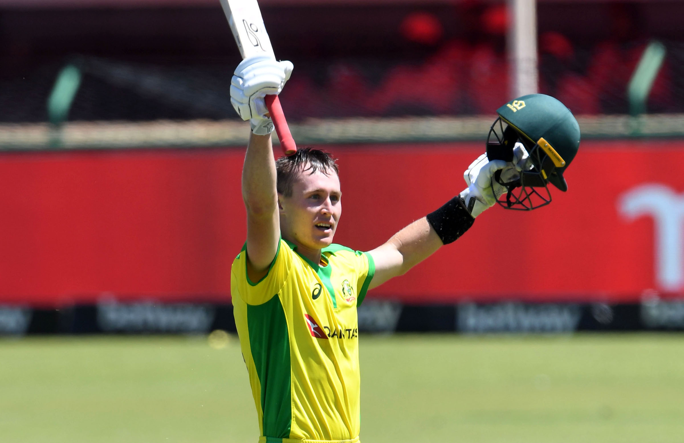 LIVE: Marnus ton leads Aussies to 7-254